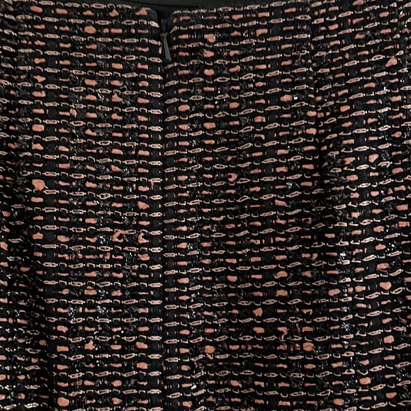 Petite Dana Bachman Black/Brown Metallic Tweed Suit Size: 4 Petite MSRP: $300 - Picture 5 of 10